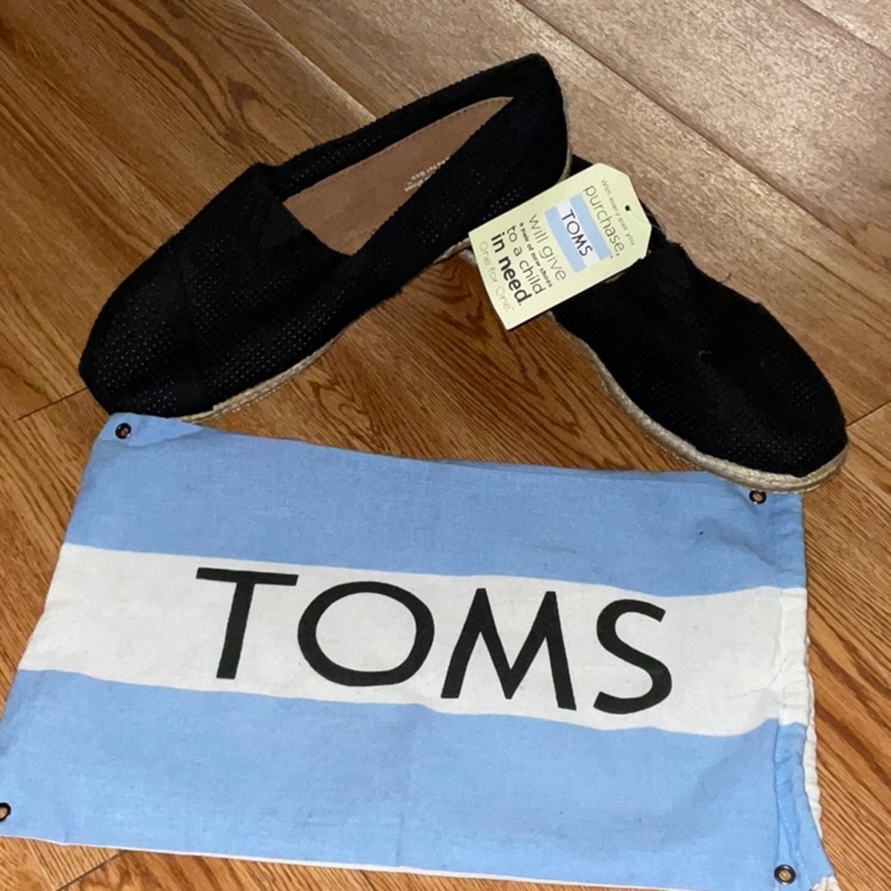 CLOSET CLEANOUT:GONE APR 30th TOMS Freetown Black Men's  Toe-Stitch Elastic  NWT